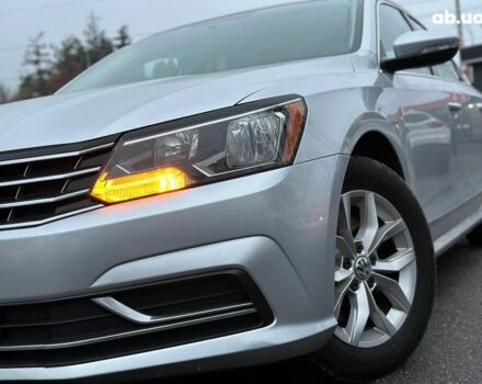 Серый Фольксваген Пассат, объемом двигателя 1.8 л и пробегом 109 тыс. км за 13490 $, фото 3 на Automoto.ua