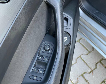 Серый Фольксваген Пассат, объемом двигателя 1.6 л и пробегом 313 тыс. км за 12900 $, фото 14 на Automoto.ua