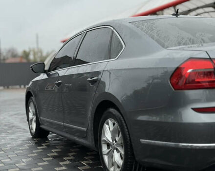 Серый Фольксваген Пассат, объемом двигателя 1.8 л и пробегом 138 тыс. км за 12500 $, фото 4 на Automoto.ua