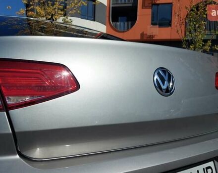 Серый Фольксваген Пассат, объемом двигателя 1.6 л и пробегом 297 тыс. км за 15000 $, фото 29 на Automoto.ua