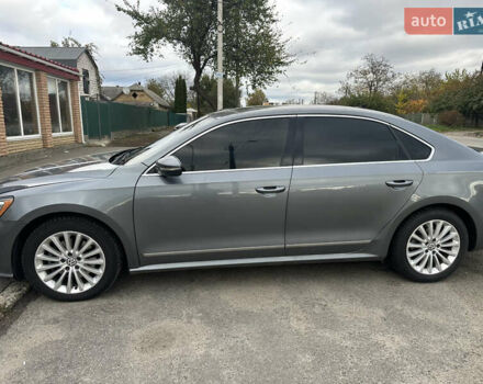 Сірий Фольксваген Пассат, об'ємом двигуна 1.8 л та пробігом 129 тис. км за 13700 $, фото 4 на Automoto.ua