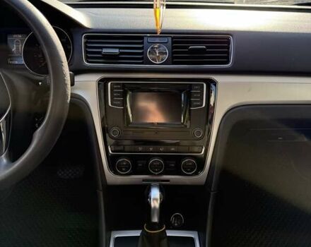 Серый Фольксваген Пассат, объемом двигателя 1.8 л и пробегом 194 тыс. км за 10700 $, фото 20 на Automoto.ua