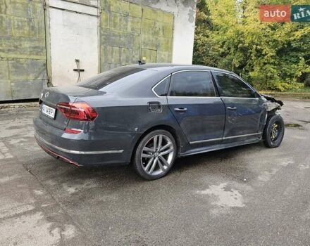 Фольксваген Пассат 2016 в Киеве на Automoto.ua Серый Фольксваген Пассат, объемом двигателя 1.8 л и пробегом 170 тыс. км за 4700 $, фото 6 на Automoto.ua