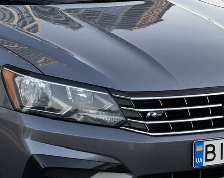 Серый Фольксваген Пассат, объемом двигателя 1.8 л и пробегом 118 тыс. км за 12899 $, фото 6 на Automoto.ua