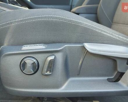 Серый Фольксваген Пассат, объемом двигателя 1.6 л и пробегом 297 тыс. км за 15000 $, фото 56 на Automoto.ua