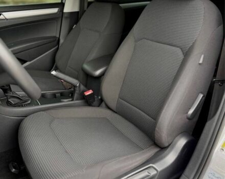 Серый Фольксваген Пассат, объемом двигателя 1.8 л и пробегом 172 тыс. км за 10299 $, фото 9 на Automoto.ua