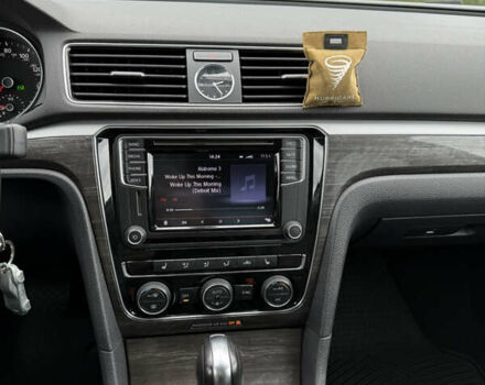 Серый Фольксваген Пассат, объемом двигателя 1.8 л и пробегом 112 тыс. км за 14300 $, фото 17 на Automoto.ua