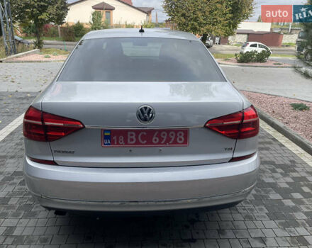 Серый Фольксваген Пассат, объемом двигателя 1.8 л и пробегом 290 тыс. км за 8999 $, фото 4 на Automoto.ua
