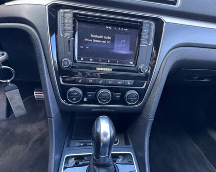 Фольксваген Пассат 2016 в Киеве на Automoto.ua Серый Фольксваген Пассат, объемом двигателя 1.8 л и пробегом 153 тыс. км за 15200 $, фото 43 на Automoto.ua