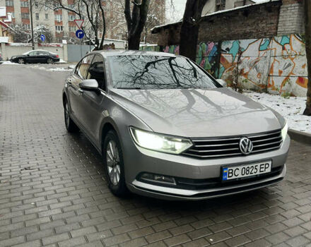 Серый Фольксваген Пассат, объемом двигателя 1.4 л и пробегом 276 тыс. км за 14000 $, фото 1 на Automoto.ua