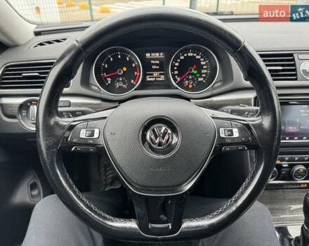 Серый Фольксваген Пассат, объемом двигателя 1.8 л и пробегом 209 тыс. км за 12490 $, фото 20 на Automoto.ua