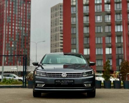 Сірий Фольксваген Пассат, об'ємом двигуна 1.8 л та пробігом 43 тис. км за 14800 $, фото 1 на Automoto.ua