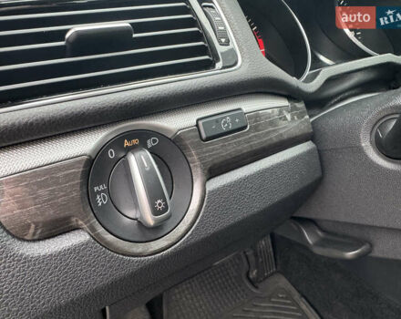 Серый Фольксваген Пассат, объемом двигателя 1.8 л и пробегом 209 тыс. км за 12490 $, фото 18 на Automoto.ua