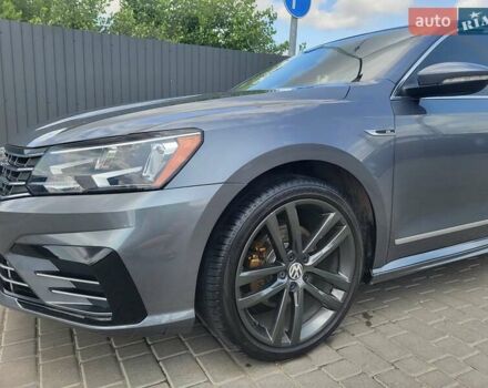 Сірий Фольксваген Пассат, об'ємом двигуна 1.8 л та пробігом 139 тис. км за 15900 $, фото 16 на Automoto.ua