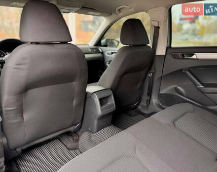 Сірий Фольксваген Пассат, об'ємом двигуна 1.8 л та пробігом 172 тис. км за 10399 $, фото 13 на Automoto.ua