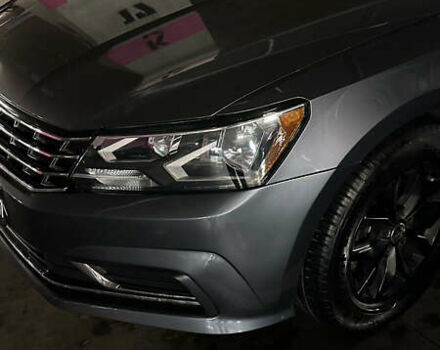 Сірий Фольксваген Пассат, об'ємом двигуна 1.8 л та пробігом 150 тис. км за 14700 $, фото 7 на Automoto.ua