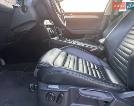 Серый Фольксваген Пассат, объемом двигателя 2 л и пробегом 244 тыс. км за 17200 $, фото 8 на Automoto.ua