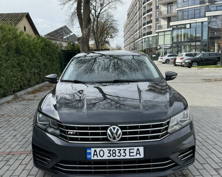 Фольксваген Пассат 2016 в Ужгороде на Automoto.ua Серый Фольксваген Пассат, объемом двигателя 1.8 л и пробегом 226 тыс. км за 13900 $, фото 1 на Automoto.ua