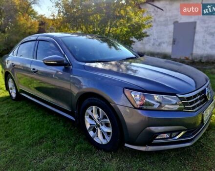 Серый Фольксваген Пассат, объемом двигателя 1.8 л и пробегом 149 тыс. км за 11400 $, фото 1 на Automoto.ua