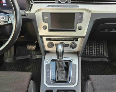 Серый Фольксваген Пассат, объемом двигателя 1.8 л и пробегом 159 тыс. км за 6900 $, фото 15 на Automoto.ua