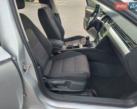 Серый Фольксваген Пассат, объемом двигателя 0 л и пробегом 196 тыс. км за 13777 $, фото 59 на Automoto.ua