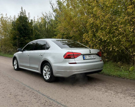 Серый Фольксваген Пассат, объемом двигателя 1.8 л и пробегом 137 тыс. км за 12599 $, фото 1 на Automoto.ua