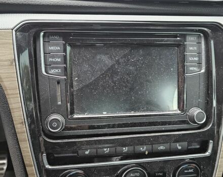 Серый Фольксваген Пассат, объемом двигателя 1.8 л и пробегом 170 тыс. км за 5000 $, фото 19 на Automoto.ua