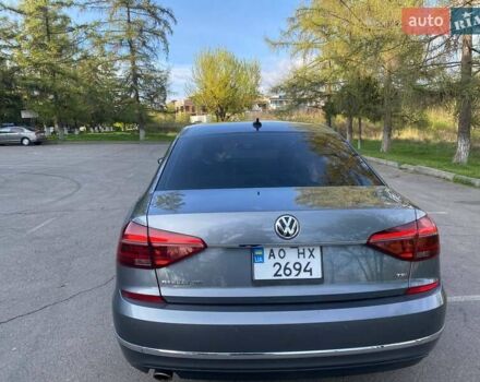 Серый Фольксваген Пассат, объемом двигателя 1.8 л и пробегом 185 тыс. км за 14800 $, фото 4 на Automoto.ua