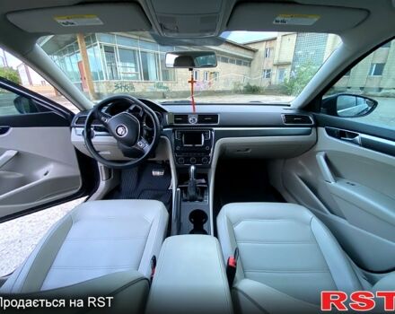 Серый Фольксваген Пассат, объемом двигателя 1.8 л и пробегом 219 тыс. км за 14000 $, фото 8 на Automoto.ua