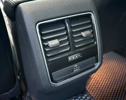 Серый Фольксваген Пассат, объемом двигателя 1.8 л и пробегом 165 тыс. км за 14200 $, фото 28 на Automoto.ua