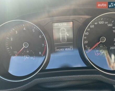 Серый Фольксваген Пассат, объемом двигателя 1.8 л и пробегом 209 тыс. км за 13000 $, фото 7 на Automoto.ua
