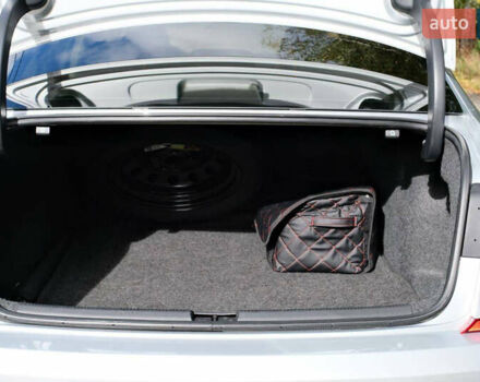 Сірий Фольксваген Пассат, об'ємом двигуна 1.8 л та пробігом 139 тис. км за 14400 $, фото 11 на Automoto.ua