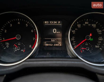 Фольксваген Пассат 2016 в Киеве на Automoto.ua Серый Фольксваген Пассат, объемом двигателя 1.8 л и пробегом 180 тыс. км за 12900 $, фото 26 на Automoto.ua