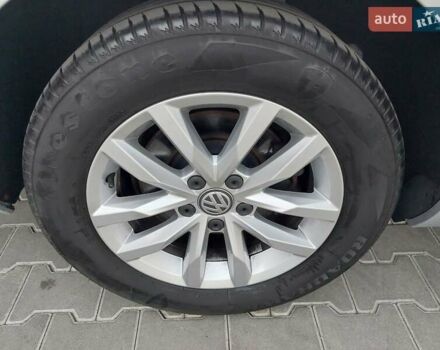 Серый Фольксваген Пассат, объемом двигателя 0 л и пробегом 196 тыс. км за 13777 $, фото 55 на Automoto.ua