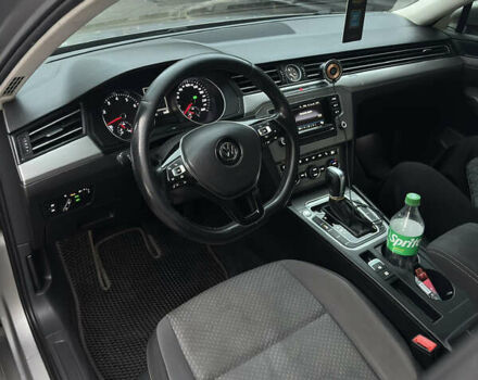 Серый Фольксваген Пассат, объемом двигателя 1.4 л и пробегом 276 тыс. км за 14000 $, фото 22 на Automoto.ua