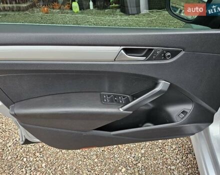 Серый Фольксваген Пассат, объемом двигателя 1.8 л и пробегом 217 тыс. км за 11700 $, фото 9 на Automoto.ua