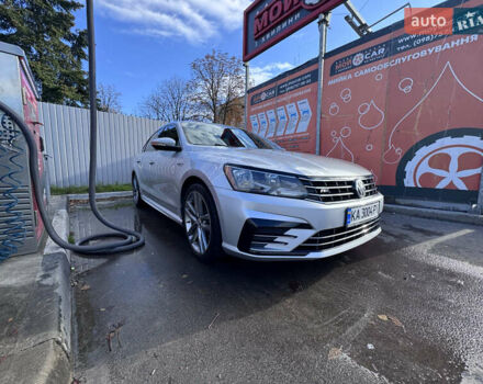 Фольксваген Пассат 2016 в Киеве на Automoto.ua Серый Фольксваген Пассат, объемом двигателя 1.8 л и пробегом 153 тыс. км за 15200 $, фото 7 на Automoto.ua