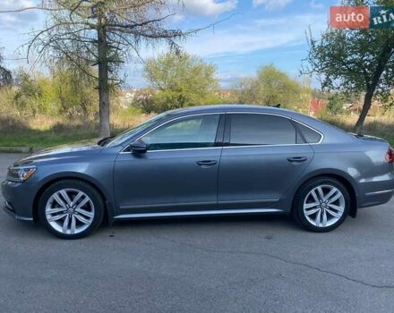 Сірий Фольксваген Пассат, об'ємом двигуна 1.8 л та пробігом 185 тис. км за 14500 $, фото 9 на Automoto.ua