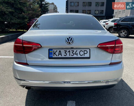 Серый Фольксваген Пассат, объемом двигателя 1.8 л и пробегом 111 тыс. км за 12999 $, фото 5 на Automoto.ua