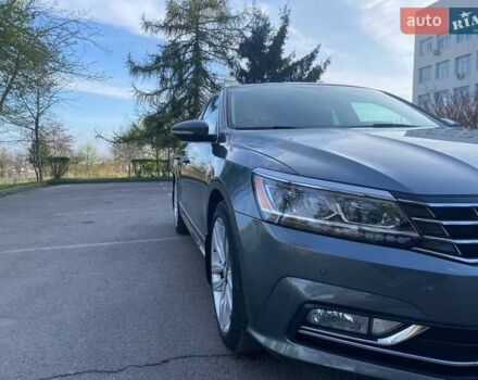 Сірий Фольксваген Пассат, об'ємом двигуна 1.8 л та пробігом 185 тис. км за 14500 $, фото 4 на Automoto.ua