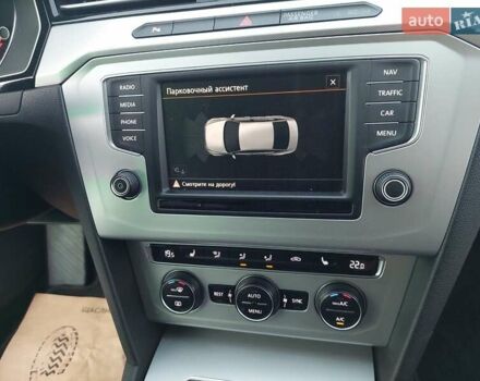 Серый Фольксваген Пассат, объемом двигателя 0 л и пробегом 196 тыс. км за 13777 $, фото 62 на Automoto.ua