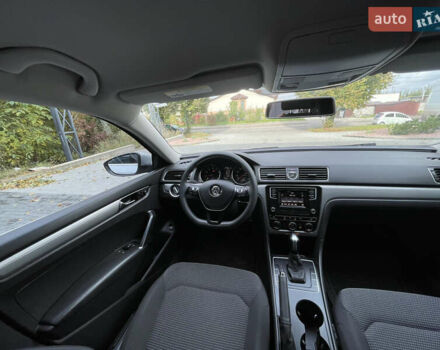 Серый Фольксваген Пассат, объемом двигателя 1.8 л и пробегом 290 тыс. км за 8999 $, фото 26 на Automoto.ua