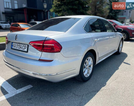 Серый Фольксваген Пассат, объемом двигателя 1.8 л и пробегом 111 тыс. км за 12999 $, фото 6 на Automoto.ua