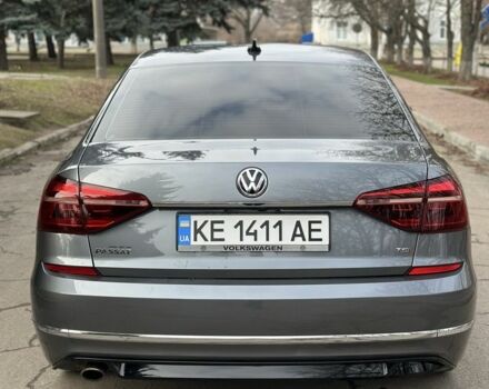 Сірий Фольксваген Пассат, об'ємом двигуна 1.8 л та пробігом 185 тис. км за 14600 $, фото 4 на Automoto.ua