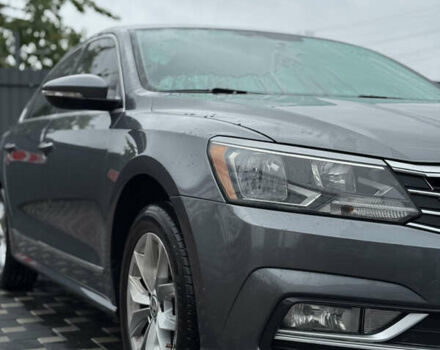 Серый Фольксваген Пассат, объемом двигателя 1.8 л и пробегом 138 тыс. км за 12500 $, фото 15 на Automoto.ua