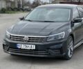Серый Фольксваген Пассат, объемом двигателя 1.8 л и пробегом 176 тыс. км за 12999 $, фото 1 на Automoto.ua