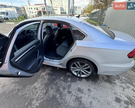 Фольксваген Пассат 2016 в Киеве на Automoto.ua Серый Фольксваген Пассат, объемом двигателя 1.8 л и пробегом 153 тыс. км за 15200 $, фото 62 на Automoto.ua