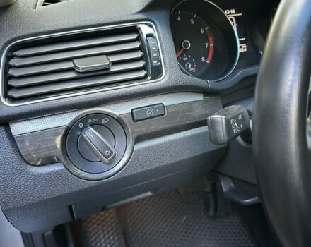 Серый Фольксваген Пассат, объемом двигателя 1.8 л и пробегом 165 тыс. км за 14200 $, фото 11 на Automoto.ua