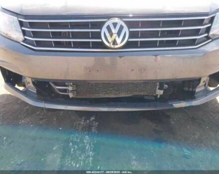 Сірий Фольксваген Пассат, об'ємом двигуна 0 л та пробігом 82 тис. км за 2000 $, фото 5 на Automoto.ua