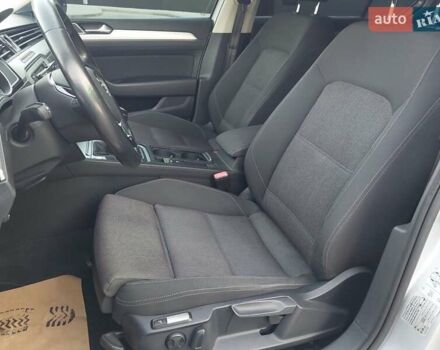 Серый Фольксваген Пассат, объемом двигателя 0 л и пробегом 196 тыс. км за 13777 $, фото 72 на Automoto.ua